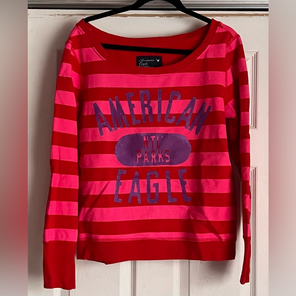 Vintage American Eagle pink, red, and purple crewneck